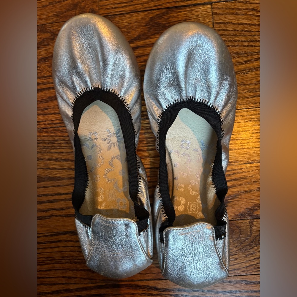 Primigi leather flats size euro 38/7.5 US